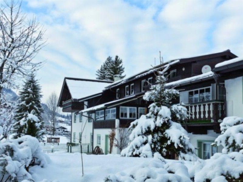 Hotel Hahnenhof Kitzbühel Exterior foto